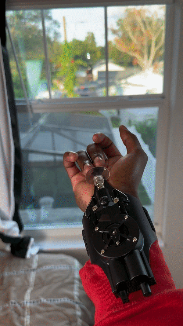 Spiderman launcher spider silk launch kit is super cool