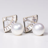 Flash sale-Scalloped Pearl Stud Earrings